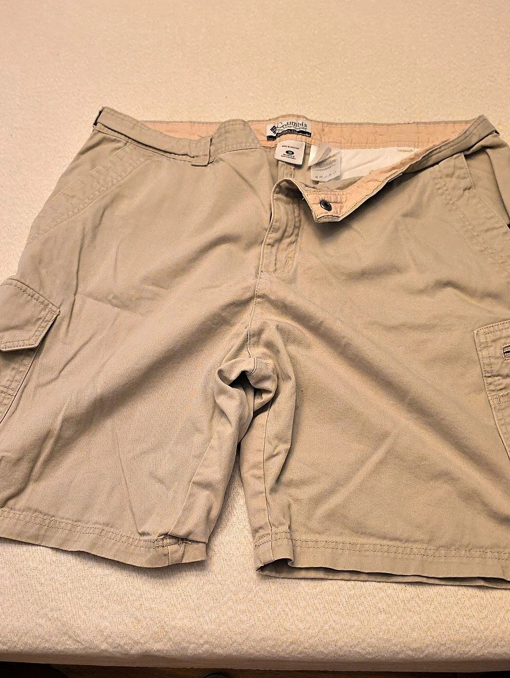 Columbia Men's Cargo Shorts Brown Waist 38